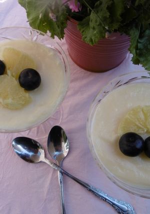 A picture of Lemon Posset Surprise.