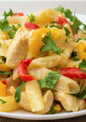 Фото Макароны с филе и овощами.