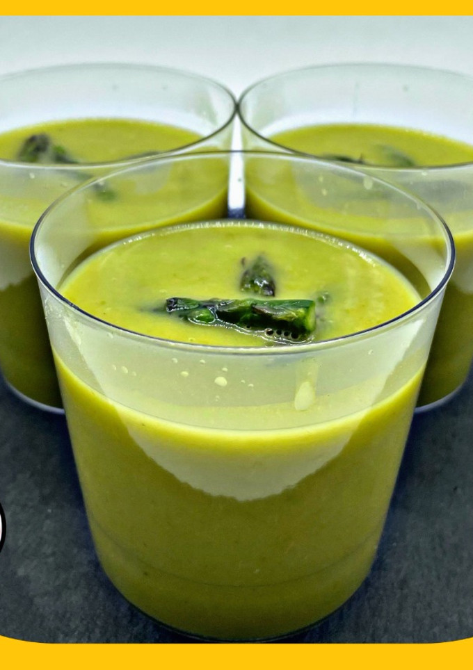 Una foto de Crema de espárragos