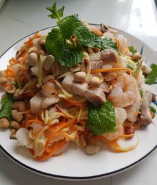 gỏi xoài tôm thịt