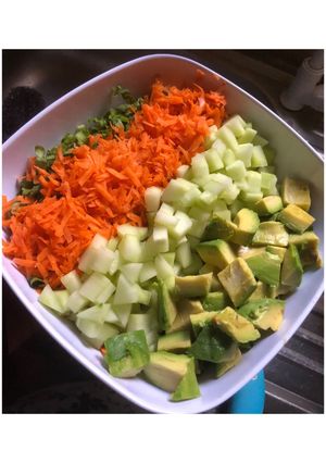 A picture of Lettuce salad.