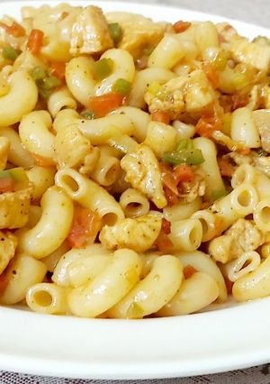 A picture of Chicken macaroni.