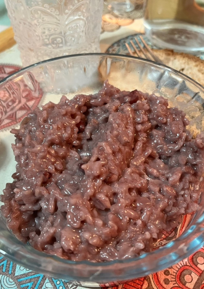 Una foto de Risotto al vino tinto