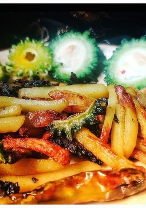 আলু উচ্ছে ভাজা (Alu uche bhaja recipe in Bengali) রেসিপির প্রধান ছবি