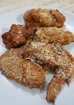 Foto resep Crunchy Garlic Parmesan Chicken Wings