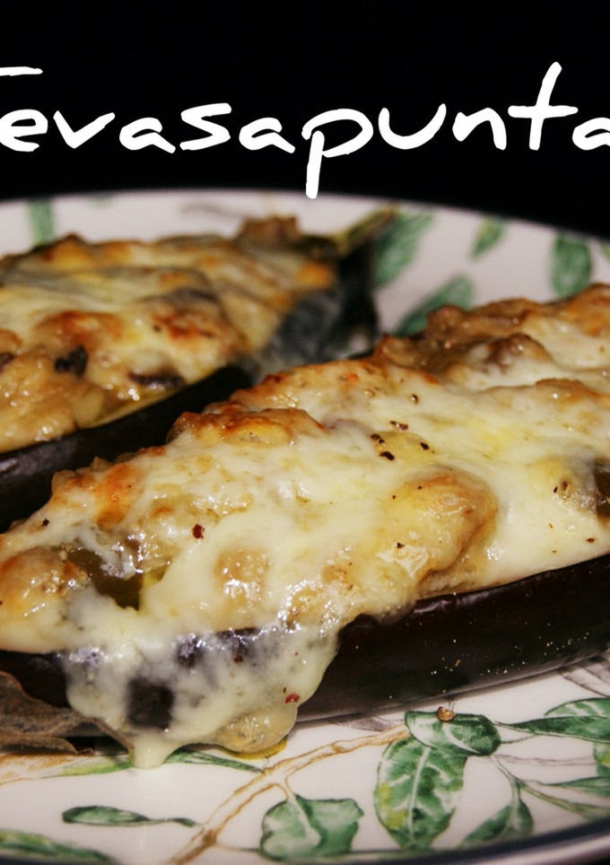 Una foto de Berenjenas rellenas de gambas 🍆🦐