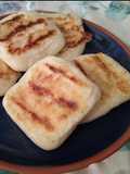 Cuadraditos de Yuca Rellenos con Queso