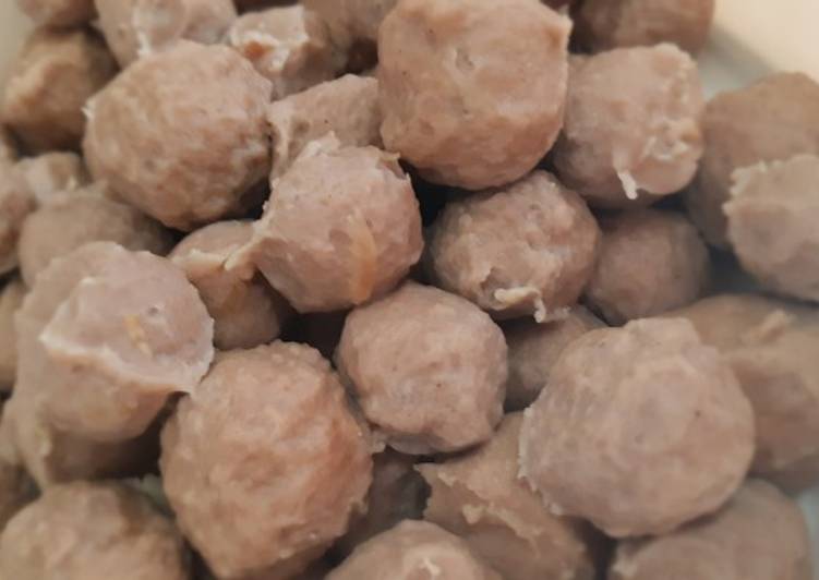 Resep Bakso Sapi Anti Gagal (Beserta Step by Step) yang Enak