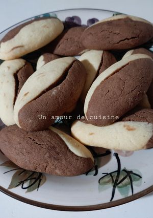 Une photo de Sablés vanille et cacao ☕