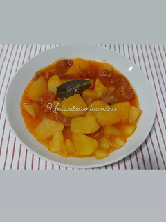 Una foto de Patatas a la riojana