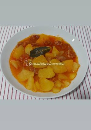 Una foto de Patatas a la riojana