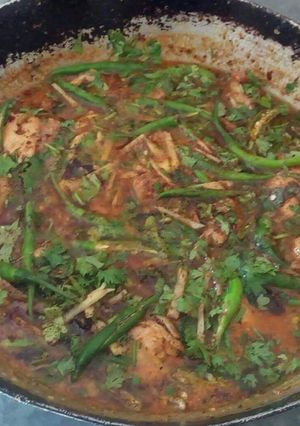 A picture of Yummy chicken tikka karrahi.