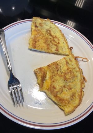 A picture of Egg and Cheese Omlet.