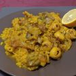 Arroz con calamares y alcachofas