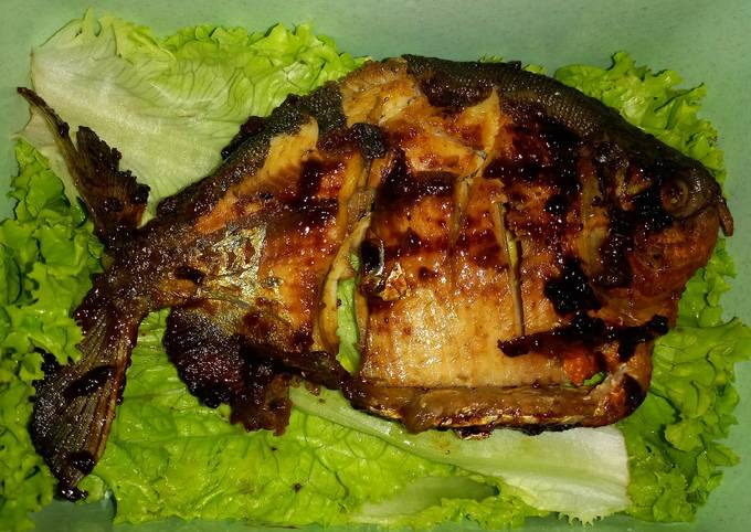 °Ikan Bawal Bakar Kecap