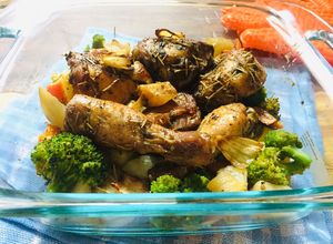 Foto resep Oven roasted chicken with rosemary and lemon butter