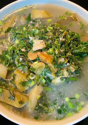 Hình của món Canh nhum biển nấu chuối mẻ.