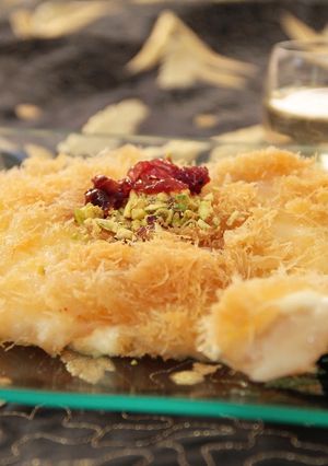 Foto principal de Knafeh de queso. Postre sirio con queso