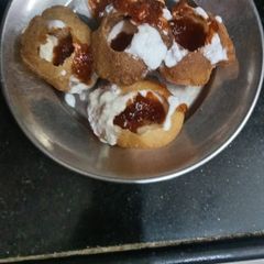 A picture of Golappa Chat.
