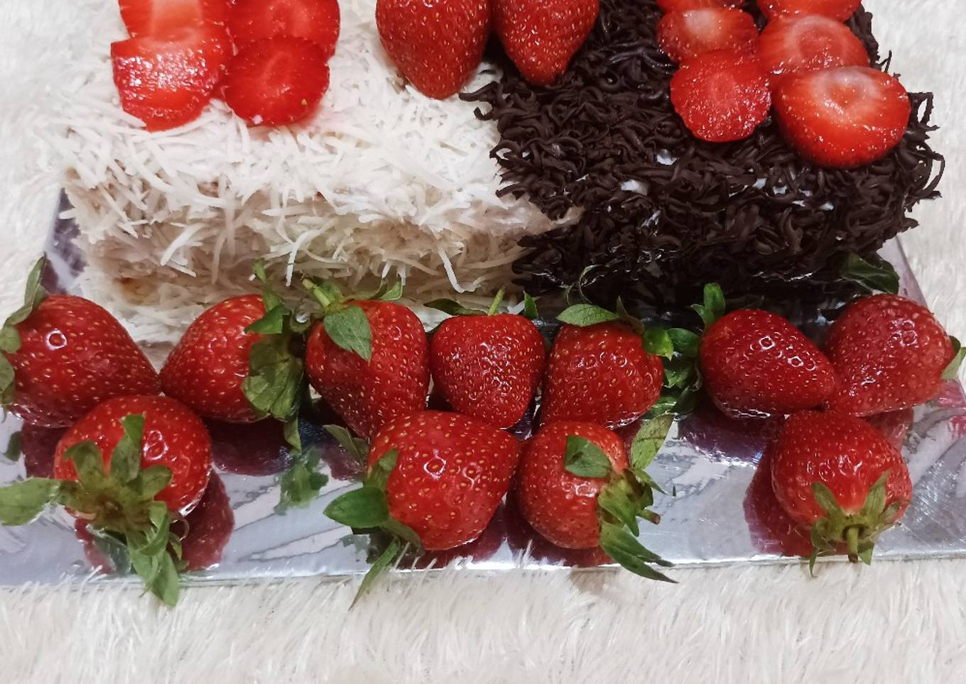 Kue ulang tahun tanpa pengembang dan emulsifier