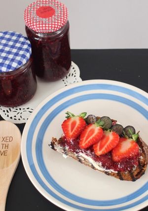 A picture of Berry nice jam 🍓.