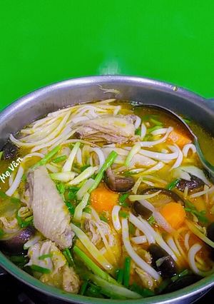 Hình của món Bánh canh gà.