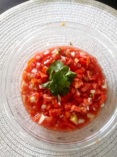 Una foto de Chimichurri de atún