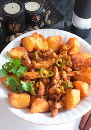 A picture of "Porky feast".