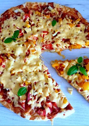 Фото Пицца 🍕 на творожно-сметанном тесте 🥛🥚🧀.