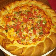 A picture of Stuffed Crust Loaded Deep Dish Pizza (papa Murphy's style).