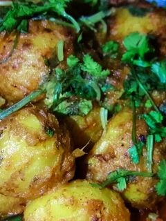 আলুর দম (aloor dum recipe in Bengali) রেসিপির প্রধান ছবি