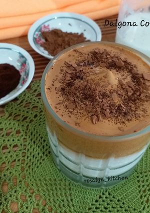 A picture of Dalgona Coffee.
