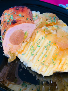 BBQ kolbásszal töltött szűzpecsenye recept fotója