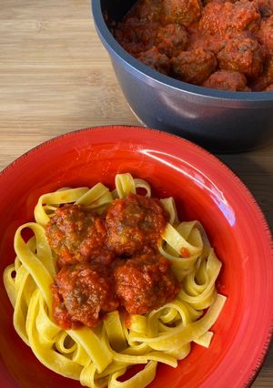 Una foto de Albóndigas de ternera y parmesano