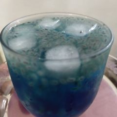 A picture of Blue berry drink.