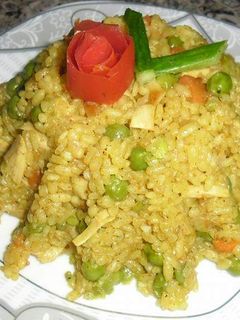 صورة لوصفة الأرز بالخضار والفراخ اكلة سريعة وسهلة 😋