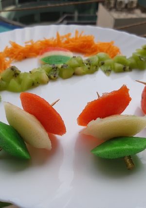 A picture of Tri-colour idli stick.