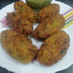 A picture of Gobhi Matar ke Kebab.