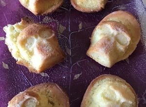 Une photo de Petits gâteaux Halloween « skull » vanille et noix de coco