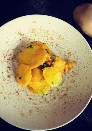 A picture of Aloo pakora.