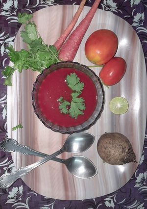 ગાજર ટામેટા નુ સૂપ (Carrot Tomato Soup Recipe In Gujarati) રેસીપી મુખ્ય ફોટો