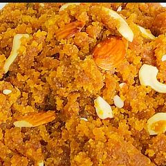 A picture of Instant Moong Dal Halwa.