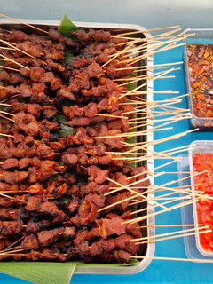 Foto resep Sate Kambing + Sambal Tomat Mentah khas Maranggi
