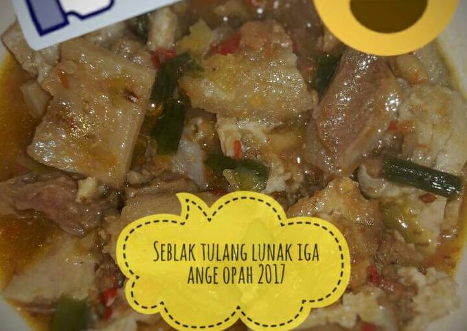 Seblak tulang lunak iga sapi