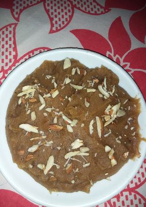A picture of Aate ka halwa.