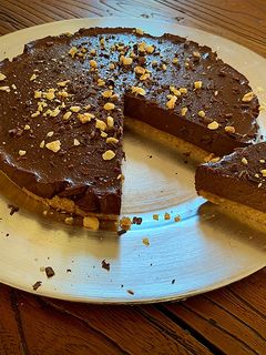 Una foto de Tarta de chocolate y avellanas