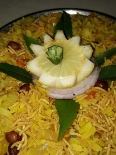 झटपट पोहा (Jhatpat Poha recipe in hindi) रेसिपी मुख्य फोटो