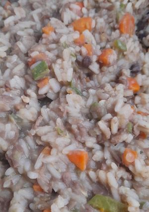 Una foto de Arroz con verduras y lentejas