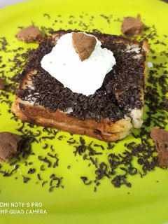 ચીઝ ચોકલેટ સેન્ડવીચ (cheese chocolate sandwich recipe in gujarati) રેસીપી મુખ્ય ફોટો