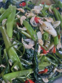 Foto resep Tumis Kangkung Rebon